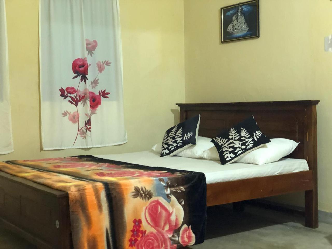 Bed and Breakfast House Of Ahasna Katunayaka Zewnętrze zdjęcie